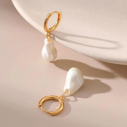 Aro Paola Pearl Earring (18K Gold Plated)