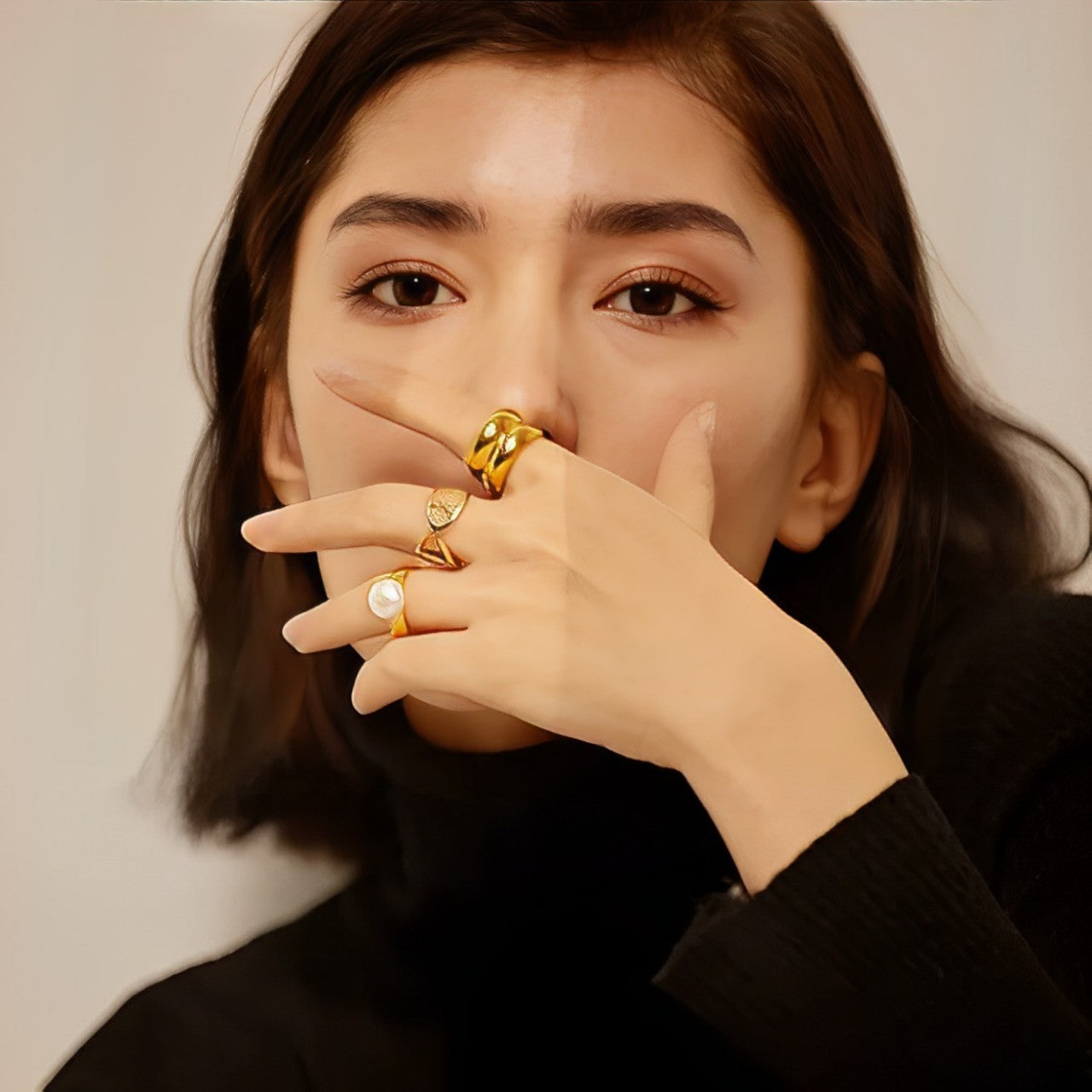 Emma Pearl Minimalist Ring (18K Gold Plated)