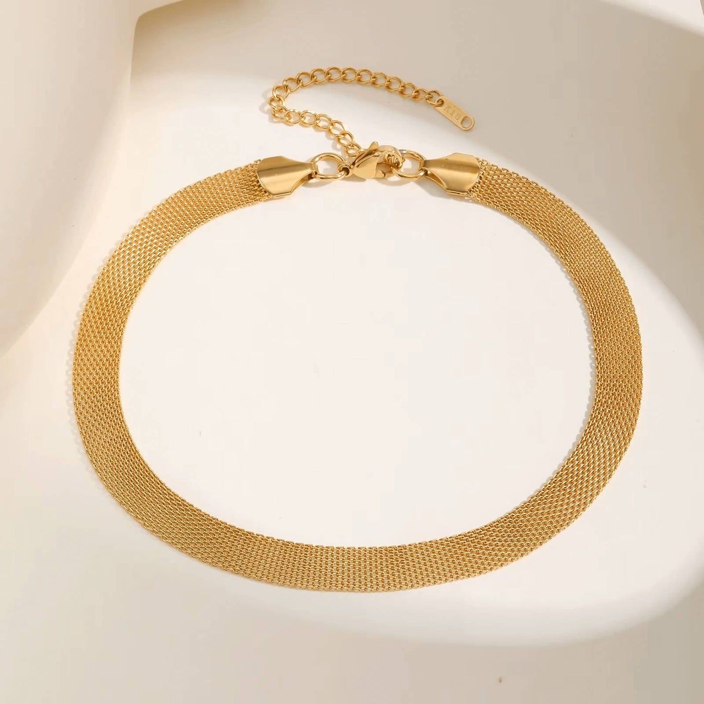 Choker of Malla Elegant Necklace (Gold Plated)
