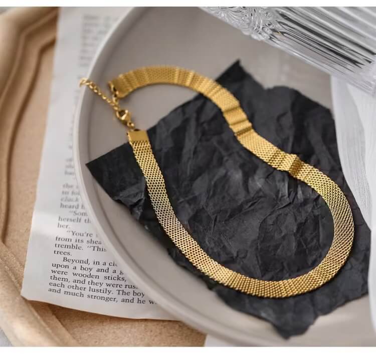 Choker of Malla Elegant Necklace (Gold Plated)