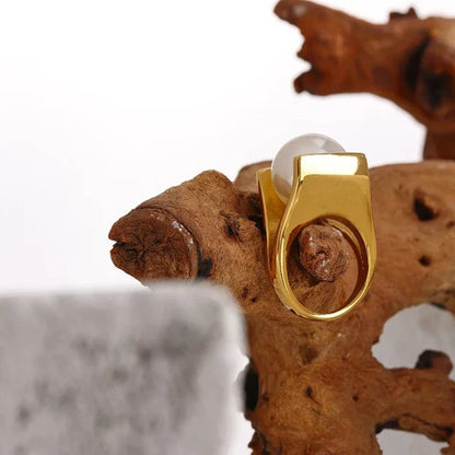 Pearl Paola Ring (18K Gold Plated)