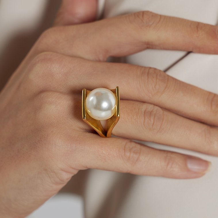 Pearl Paola Ring (18K Gold Plated)