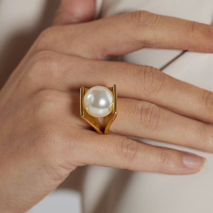 Pearl Paola Ring (18K Gold Plated)