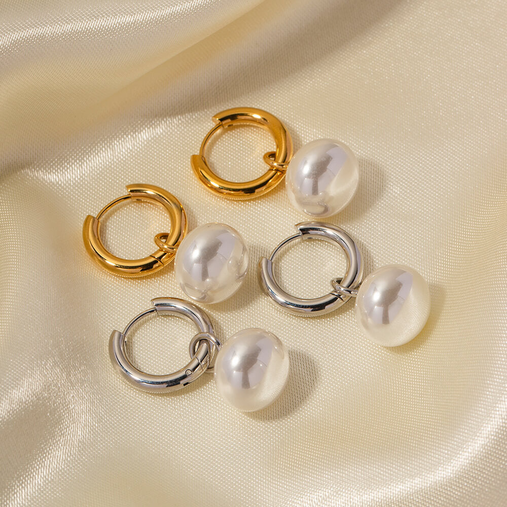 Emma Pearl Minimalist Earring (Chapados in Gold 18K)