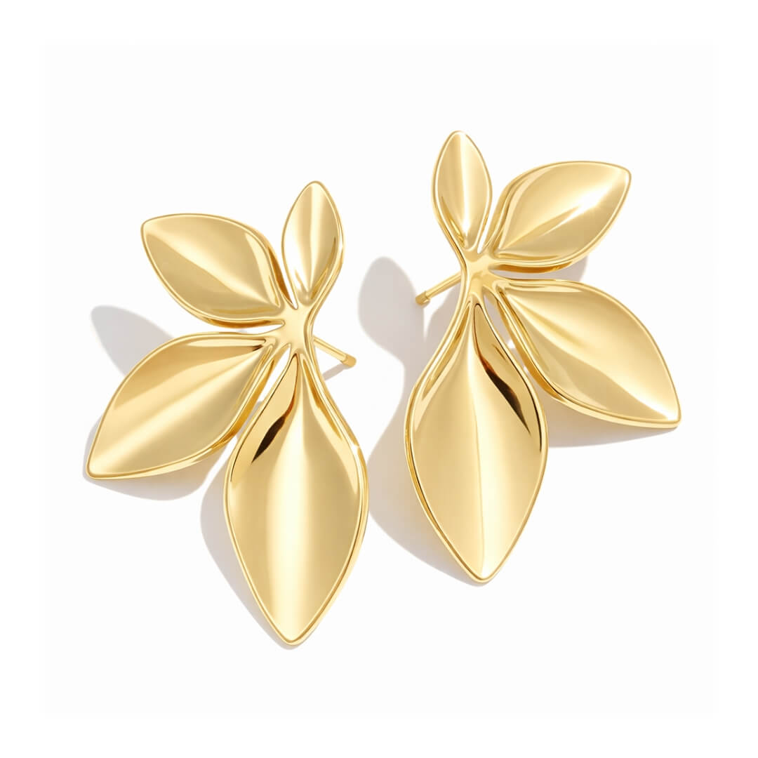 Naturaleza with Formato of Leaf Earring (Gold Plated)