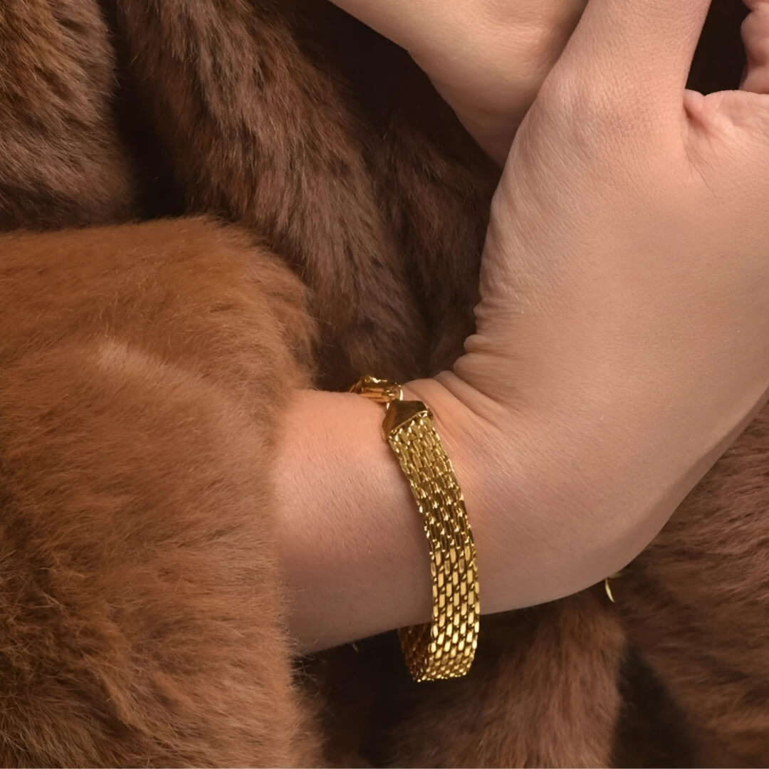 Malla Elegant Bracelet (Gold Plated)