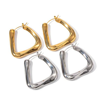 Aro Torcido Triangular Giorgia Earring (18K Gold Plated)