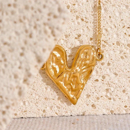 Heart with Hammered Texture Necklace (18K Gold Plated)