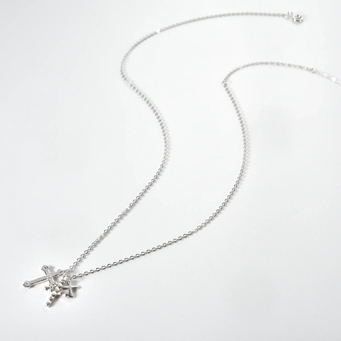 Cross Triple Circonias Necklace (18K Gold Plated)