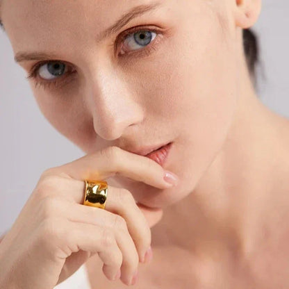 Sicilia Hammered Texture Adjustable Ring (18K Gold Plated)