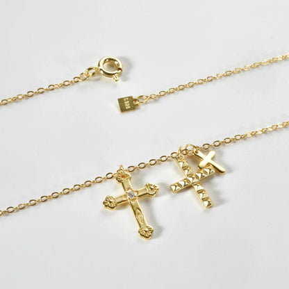 Cross Triple Circonias Necklace (18K Gold Plated)