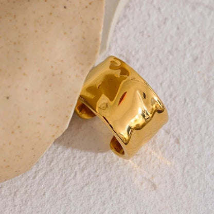 Sicilia Hammered Texture Adjustable Ring (18K Gold Plated)