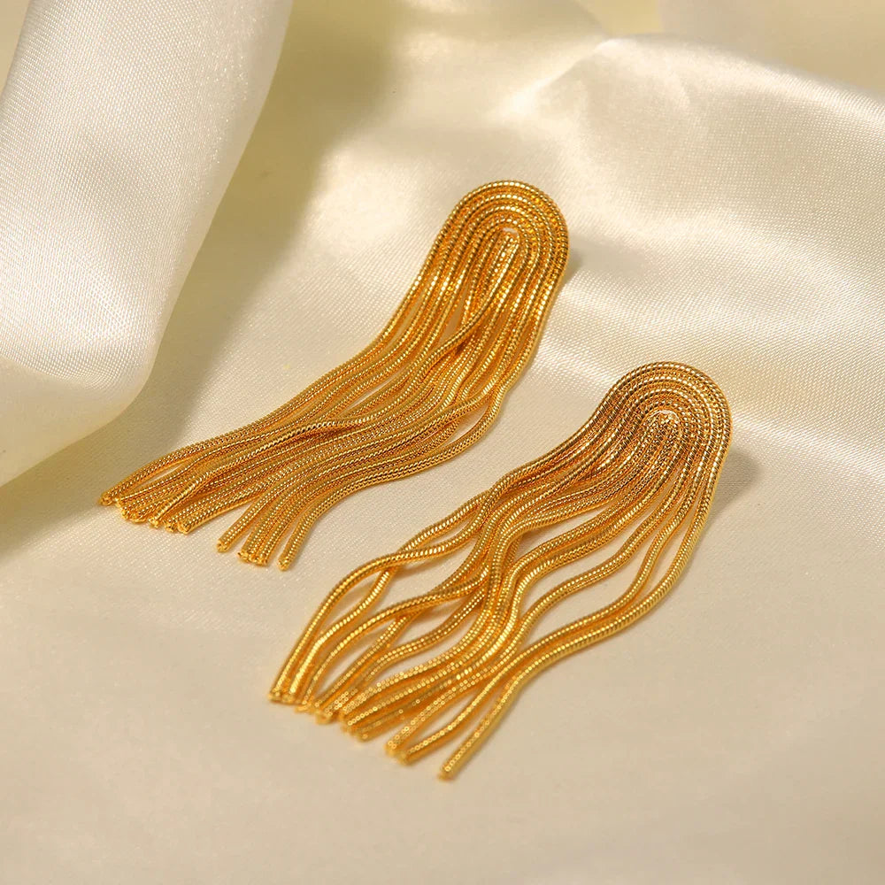 Medusa Earring (18K Gold Plated)
