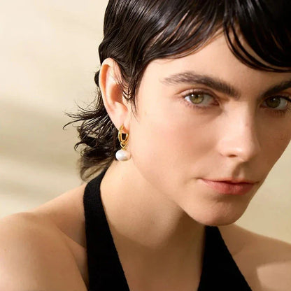 Emma Pearl Minimalist Earring (Chapados in Gold 18K)