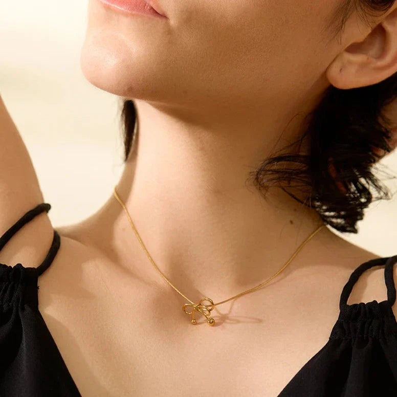 Bow Necklace (18K Gold Plated)