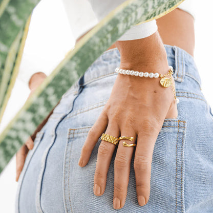 Embrace Ring (18K Gold Plated)