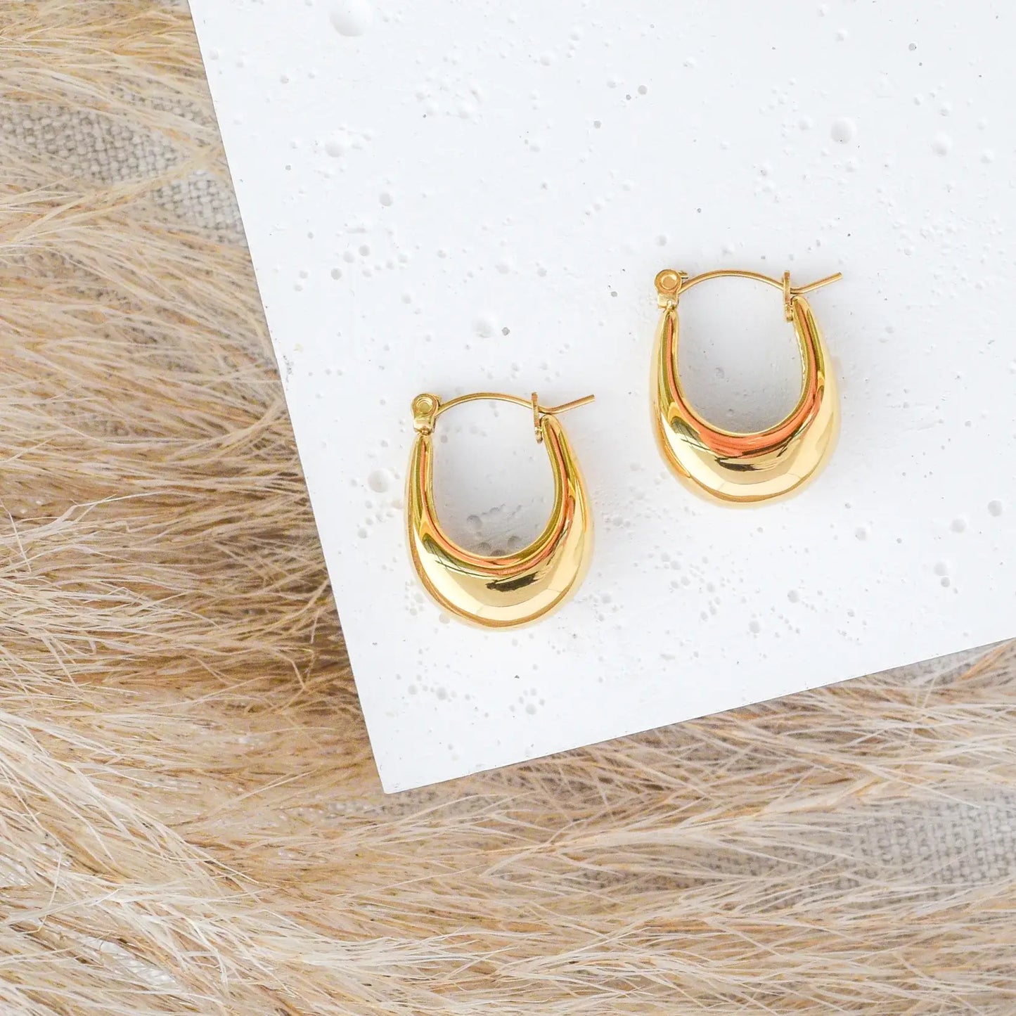 Hoop Canoa Earrings (Gold Plated)