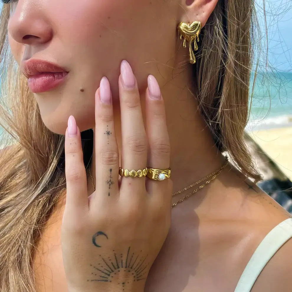 Heart Derretido Earrings (Gold Plated)