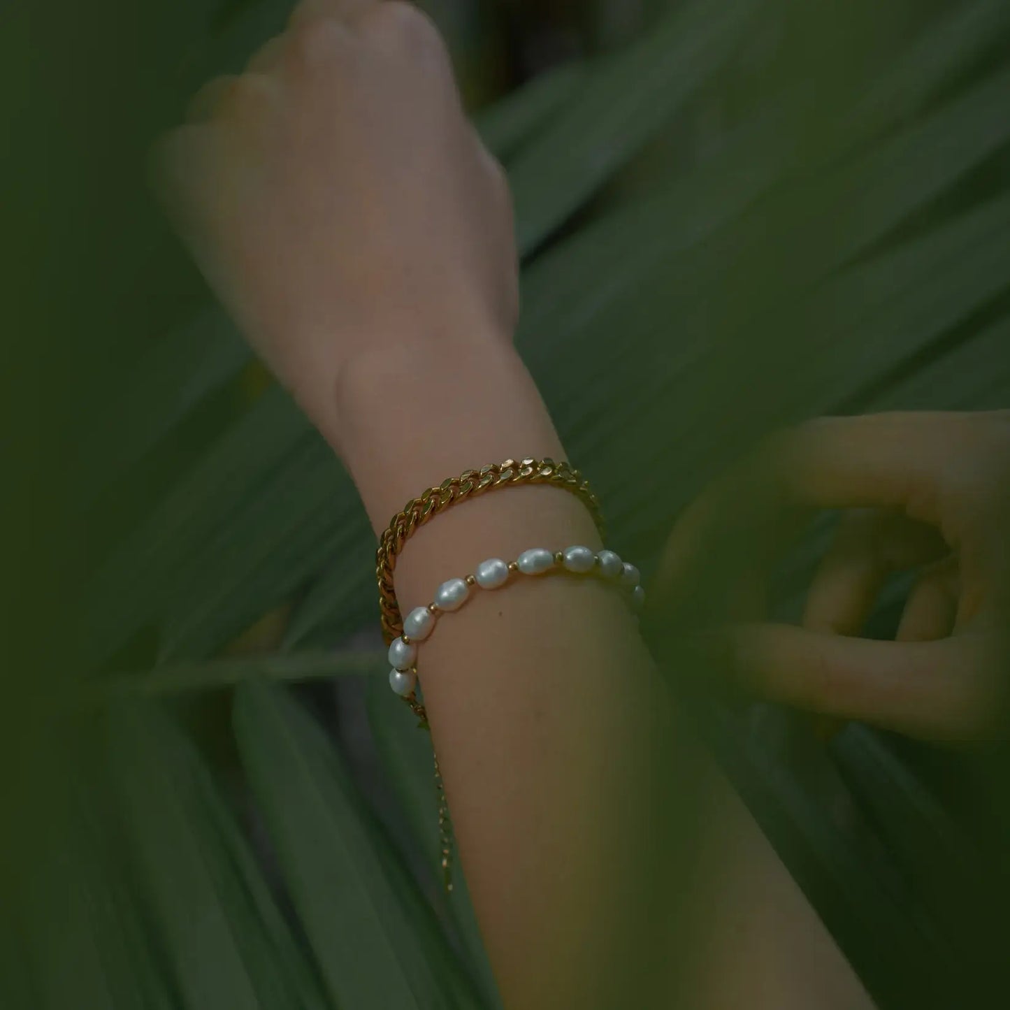 Classic of Natural Pearls Bracelet (Chapada in Gold)